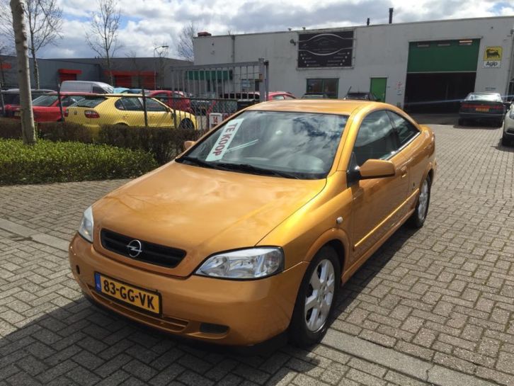 Opel Astra 1.8 I 16V Coupe 2000 Geel,Apk,1475.-