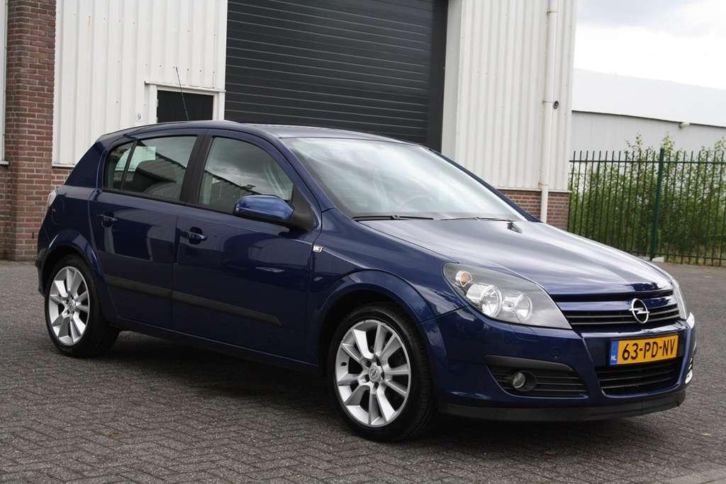 Opel Astra 1.8 Sport