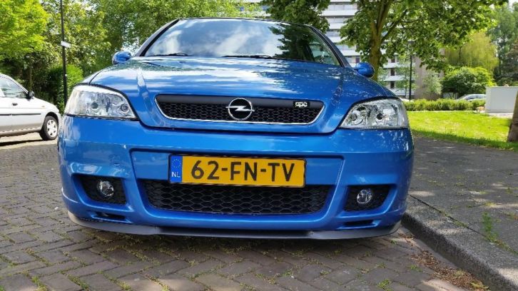 Opel Astra 2.0 I 16V OPC 2000 Blauw