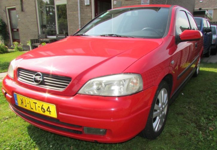 Opel Astra sport 1.6i 1998 Apk 22 mei 2016 prijspakker
