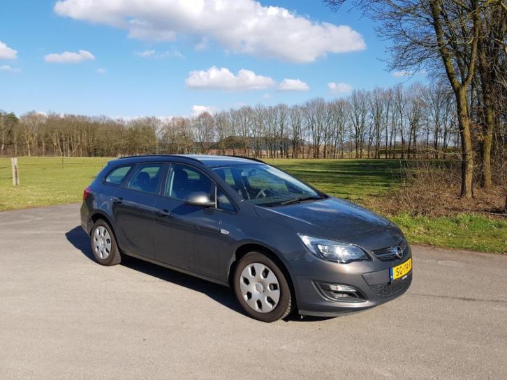 Opel Astra Sports Tourer 1.4 Edition 082015 75dkm Benzine