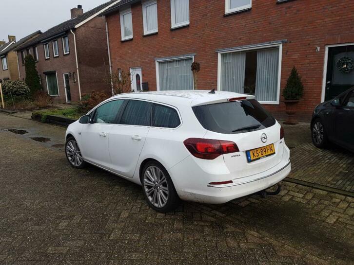 Opel Astra Sportstourer