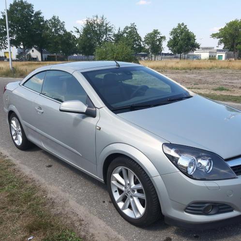 Opel Astra Twintop 1.8-16V 140pk 2007 Grijs