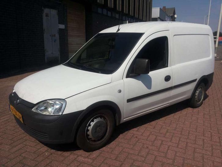 Opel Combo 1.3 CDTI Wit, Navigatie, 2005, lekke koppakking 