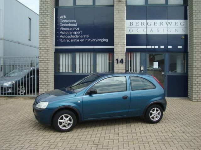 Opel Corsa 1.0-12V 3-deurs met stuurbekrachtiging