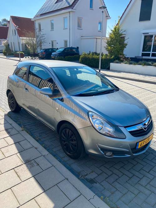 Opel Corsa 1.0 12V 3D 2010 Grijs  111editie