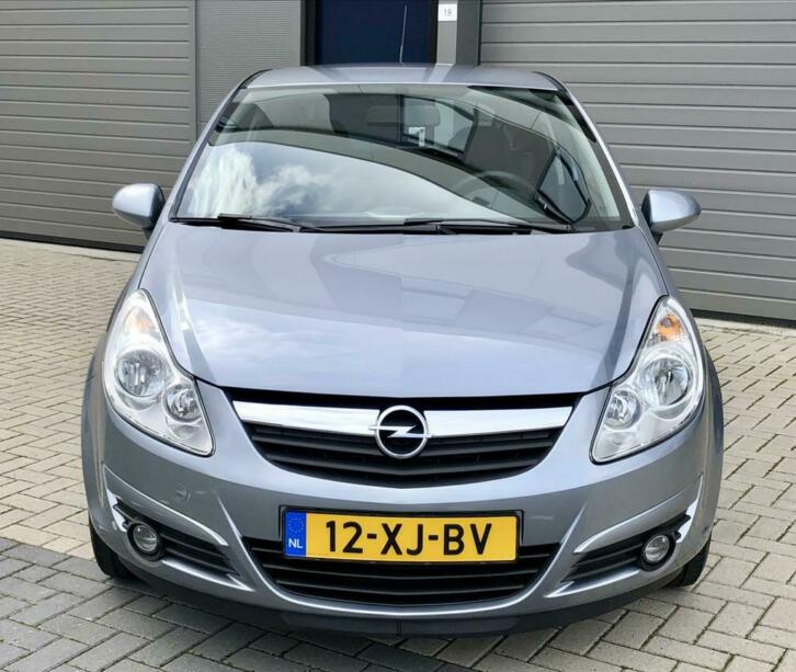 Opel Corsa 1.2 16V 3D 2007 AIRCOPARKEERSENSOREN