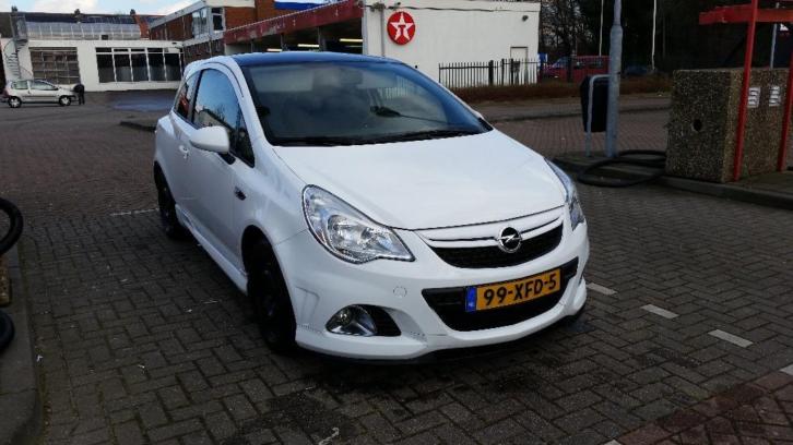 Opel Corsa 1.2 16V 3D 2012 Wit LPG