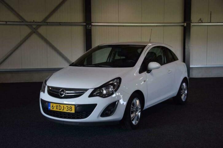 Opel Corsa 1.2 16V 3D 2014 Wit  NAV