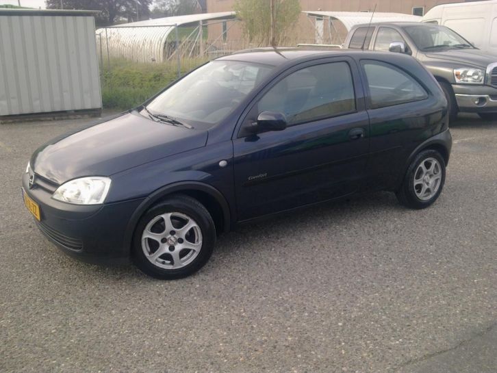 Opel Corsa 1.2 16V AUT. Easytronic 2002 Blauw 3D