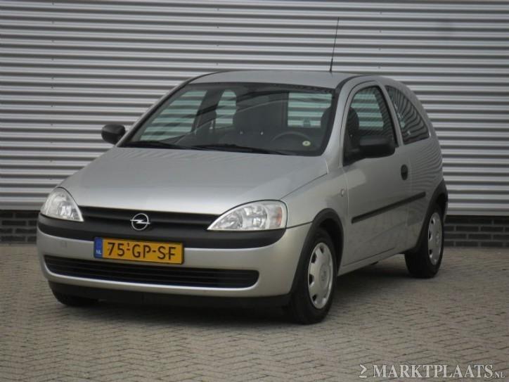 Opel Corsa 1.2 16V Comfort met stuurbekr... (bj 2001)