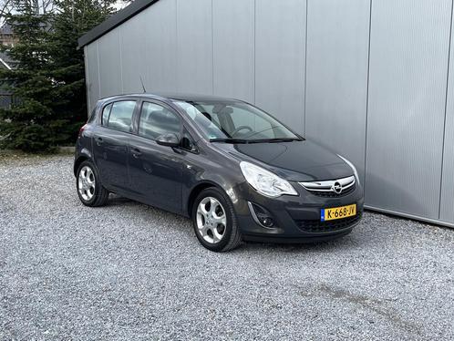 Opel Corsa 1.2-16V Design Edition  Airco  LMV  5 Deuren 