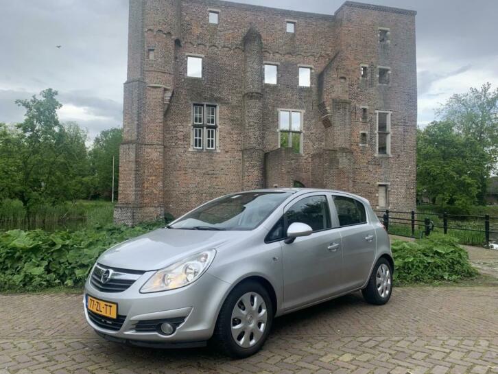 Opel Corsa 1.2-16V Enjoy AIRCO, TREKHAAK, ETC....