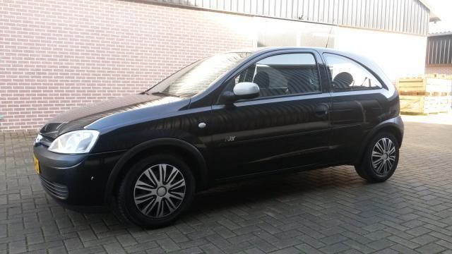 Opel Corsa 1.2-16V Njoy Stuurbekrachtiging