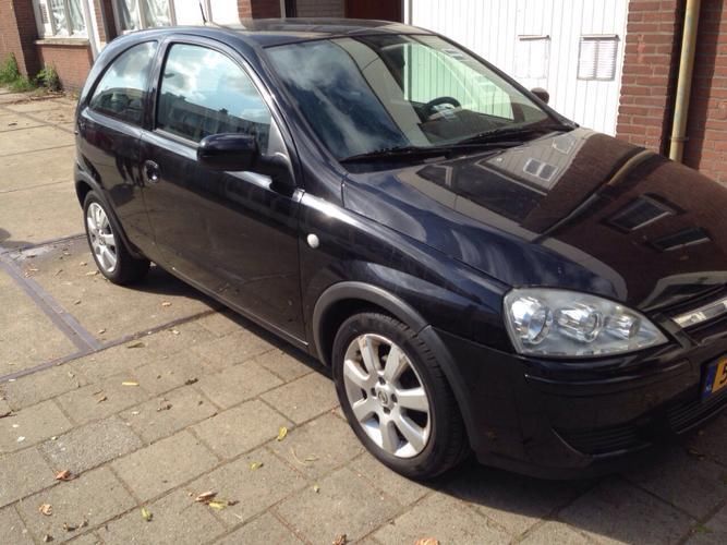 Opel Corsa 1.2 16V Twinport 3D 2005 Zwart