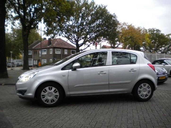 Opel Corsa 1.2 business (bj 2007)