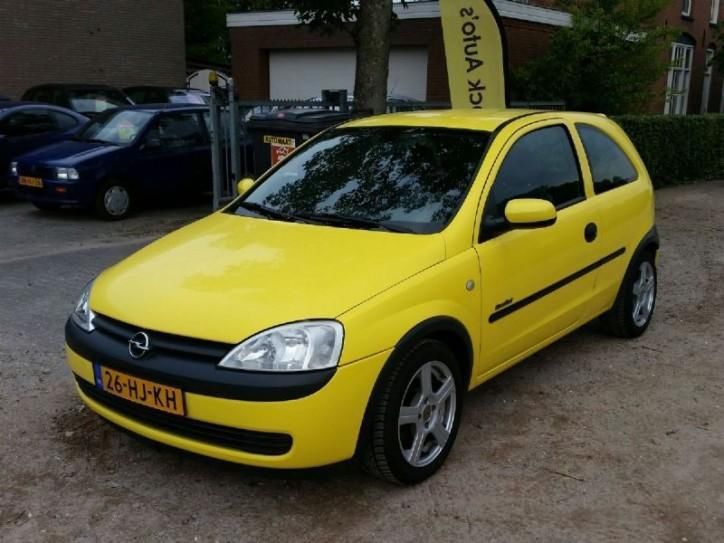 Opel Corsa 1.2 comfort (bj 2001)