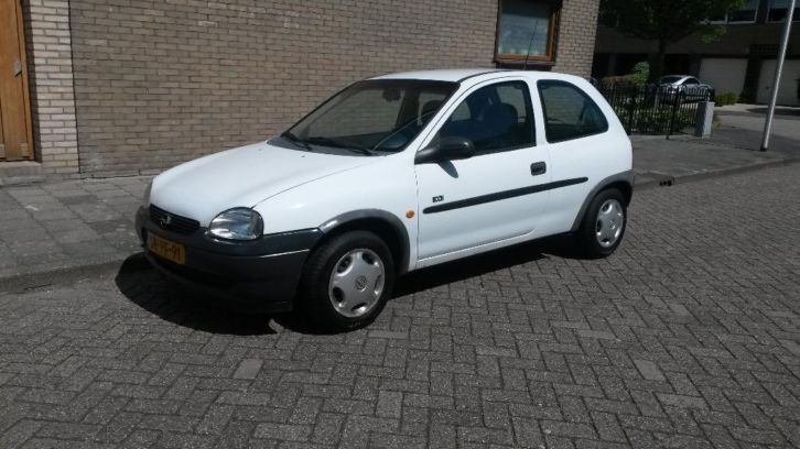 Opel Corsa 1.2 I 1997 GOED ONDERHOUDEN  NIEUWE APK