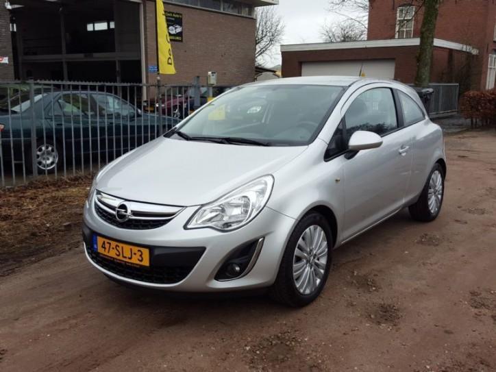 Opel Corsa 1.2 twinport cosmo easytronic aut (bj 2011)