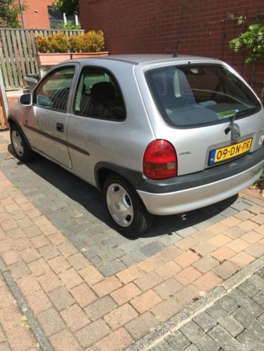 Opel Corsa 1.2i 16v automaat strada cool, werkende airco