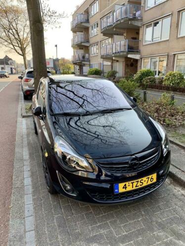 Opel Corsa 1.4 16V 3D 2011 Zwart