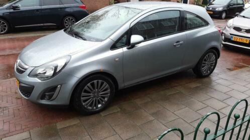 Opel Corsa 1.4 16V 3D 2013 Grijs