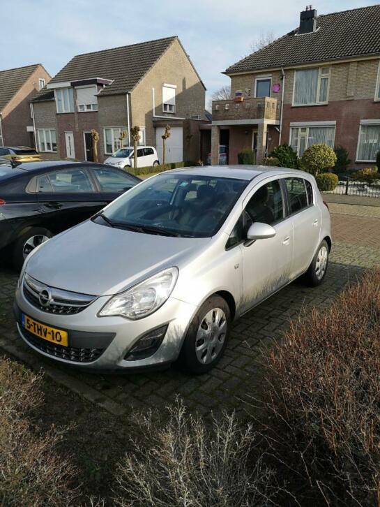 Opel Corsa 1.4 16V 5D 2011 Grijs