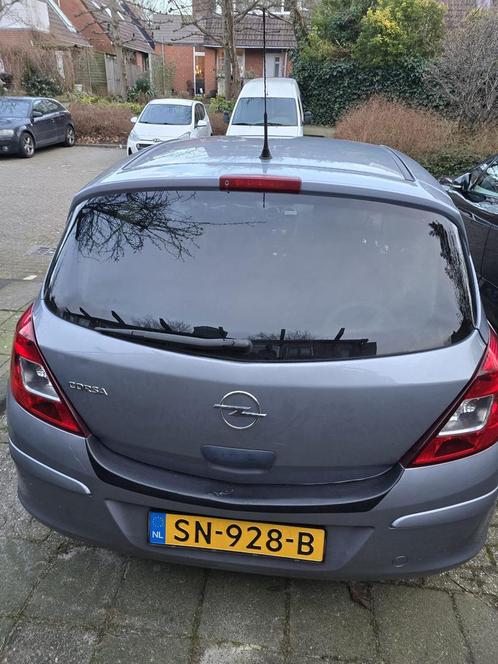 Opel Corsa 1.4 16V 5D AUT 2010 Grijs