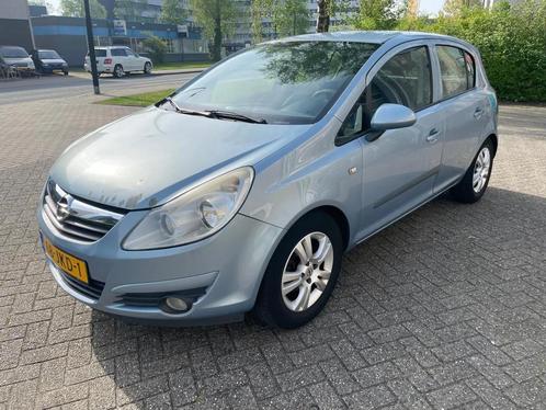 Opel Corsa 1.4-16V Edition  Airco  5-DRS  NWE APK