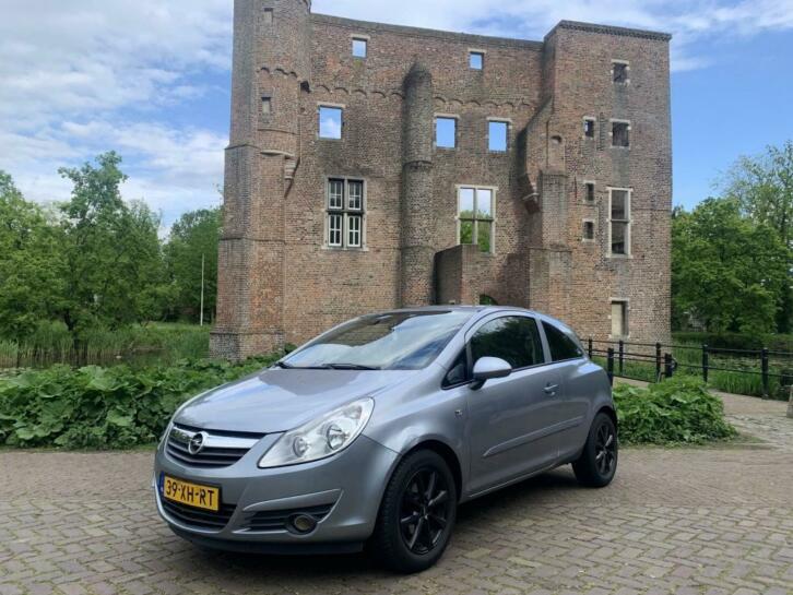 Opel Corsa 1.4-16V Enjoy AIRCO, ETC...