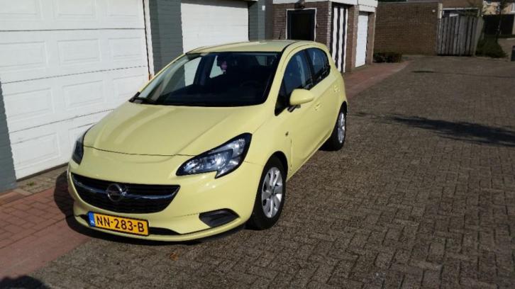 Opel Corsa 1.4 66KW90PK 5D AUTOMAAT 2015 Geel FULL OPTIONS