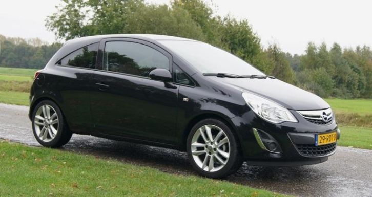Opel Corsa 1.4, 74KW Twinport Color Edition.