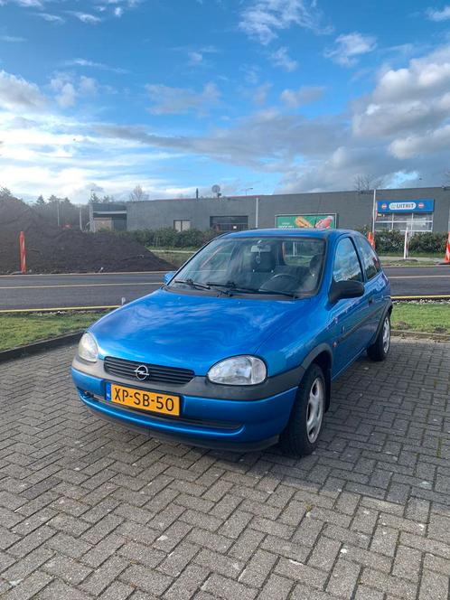 Opel Corsa 1.4 I 3D 1999 Blauw - RUILEN