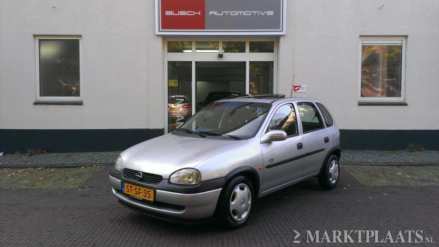 Opel Corsa 1.4i 5drs Eco. Stuurbekrachtiging Mooie auto Van 1e Eigenaar APK tm 09-2015 