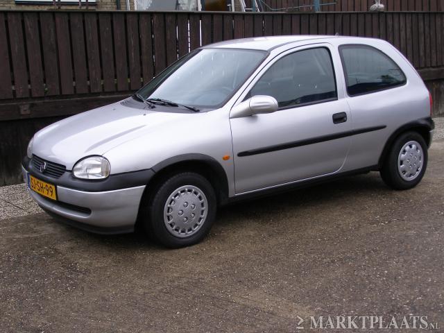 Opel Corsa 1.4i Strada 