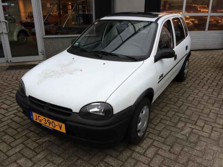 OPEL CORSA AUTOMAAT 5 DEURS 90945km wat wil je nog meerAPK