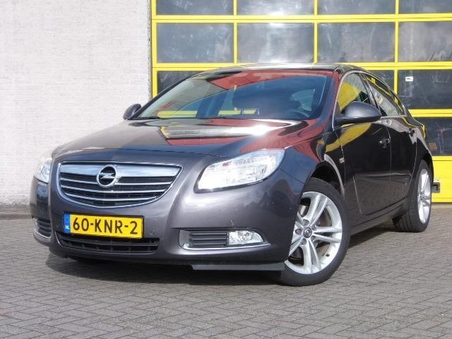 Opel Insignia 1.6 T 180PK 5drs Edition BJ2010 Navi(Groot)LM