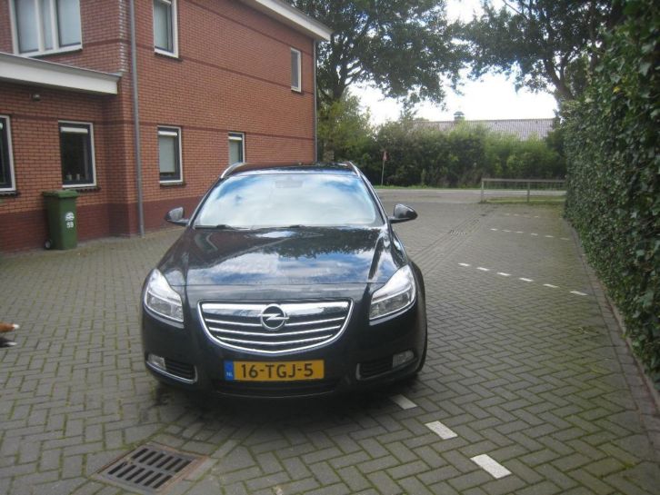 Opel Insignia 2.0 Cdti 118KW Sports Tourer 2012 Zwart