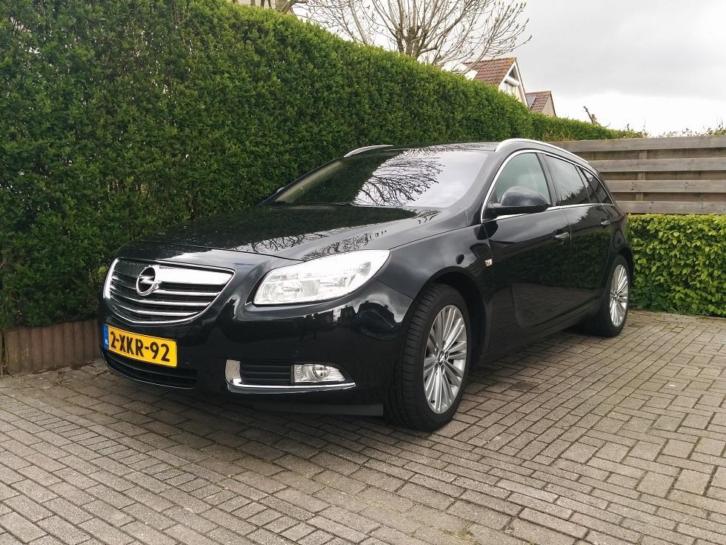 Opel Insignia 2.0 Cdti 118KW Sports Tourer AUT 2013 Zwart