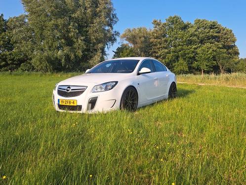 Opel Insignia 2.8 Turbo v6 370pk  4X4