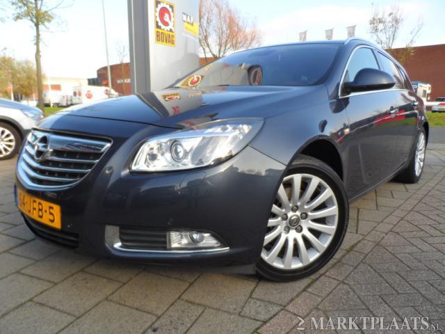 Opel Insignia Sports Tourer 2.0 T Executive Actieprijs. Alleen deze maand Van 16950,- voor 14950,-