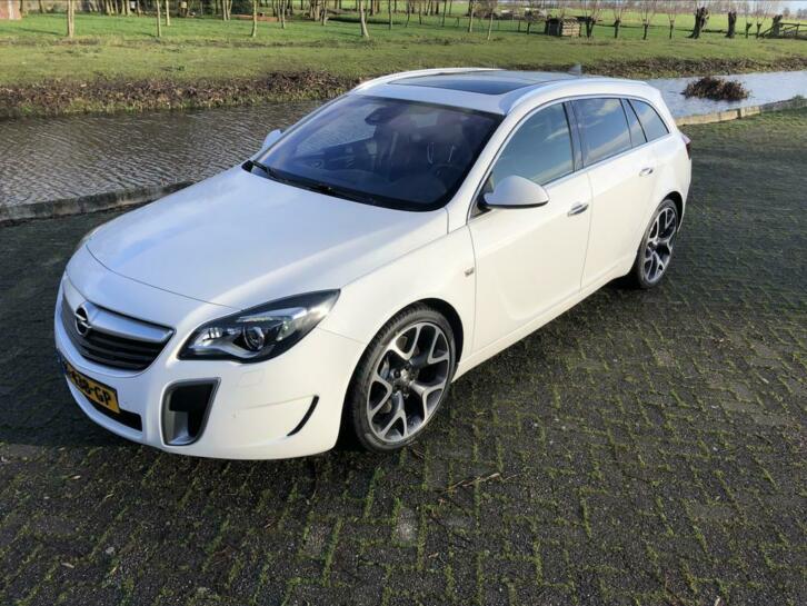 Opel Insignia Sports Tourer 2.8 T OPC 4x4 325pk Panorama