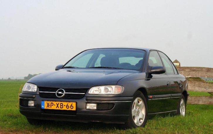 Opel Omega 2.0i-16V Diamond (airco, crouse control, etc)