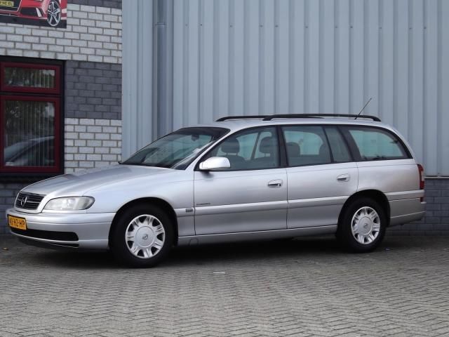 Opel Omega Wagon 2.2i-16V Business Edition ltNETTE AUTOgt