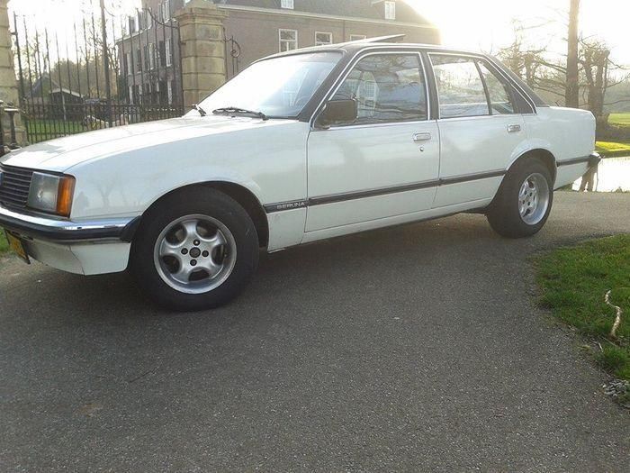 Opel Rekord uit 1979 in veiling