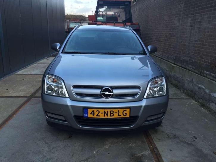 Opel Signum 2.2 DTi