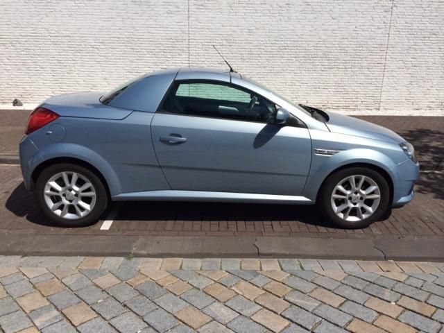 Opel Tigra cabrio 1.4 Twintop Metallic Blauw