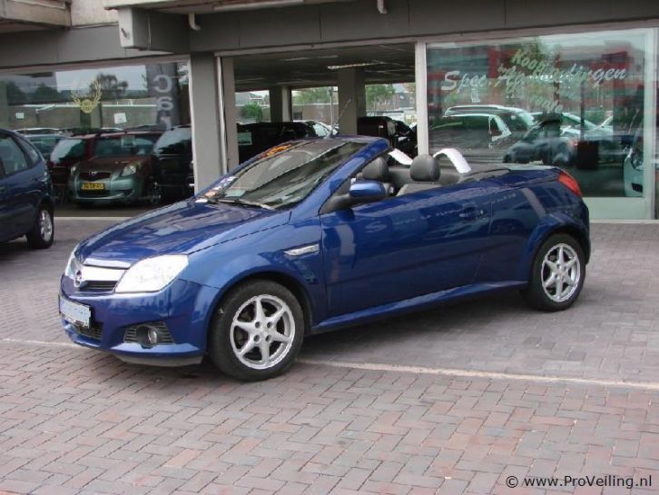 Opel Tigra TwinTop 1.8-16V bj 2005 in veiling bij ProVeiling