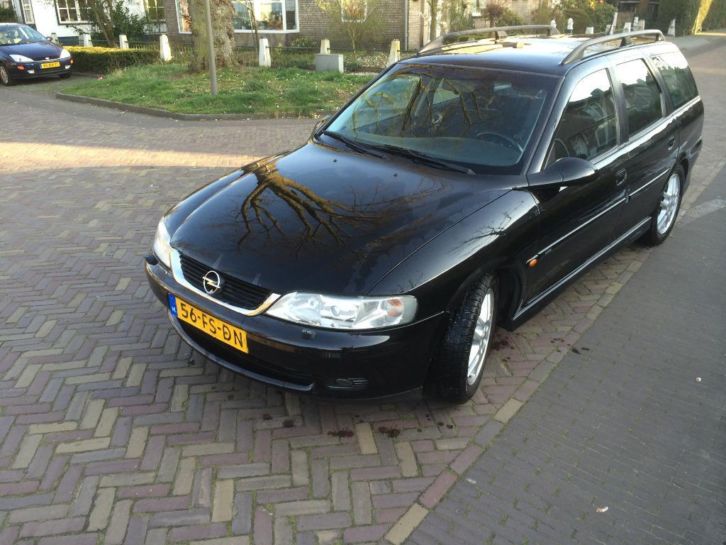 Opel Vectra 1.6 I 16V St.wgn. 2000 nieuwe apk climatecontrol