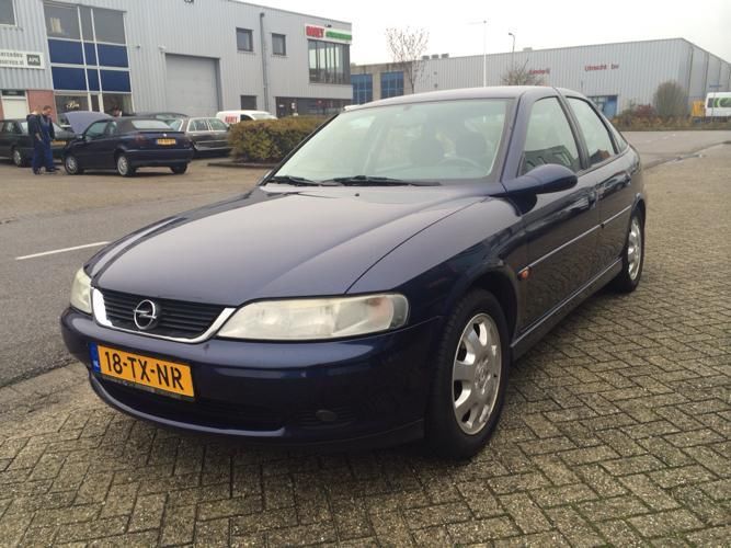 Opel Vectra 1.8 16v 1999 Blauw